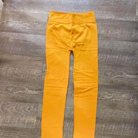 SG Girl Style Fleece Lined Gold Leggings - Picture 1 of 2
